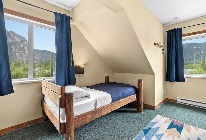 Retkeilymaja Squamish Adventure Inn
