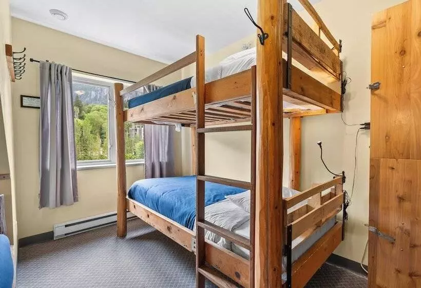 Retkeilymaja Squamish Adventure Inn