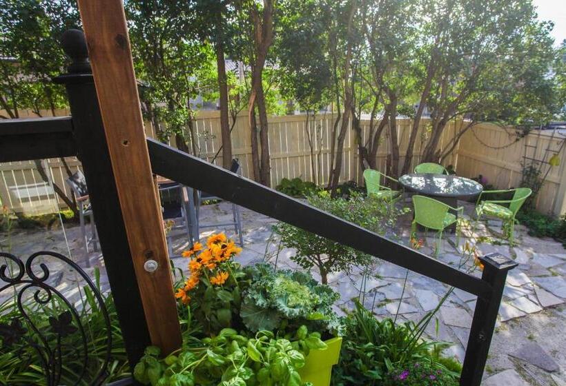 צימר Danby House