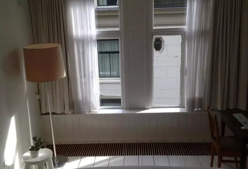 تختخواب و صبحانه Miauw Suites, Canal View City Centre