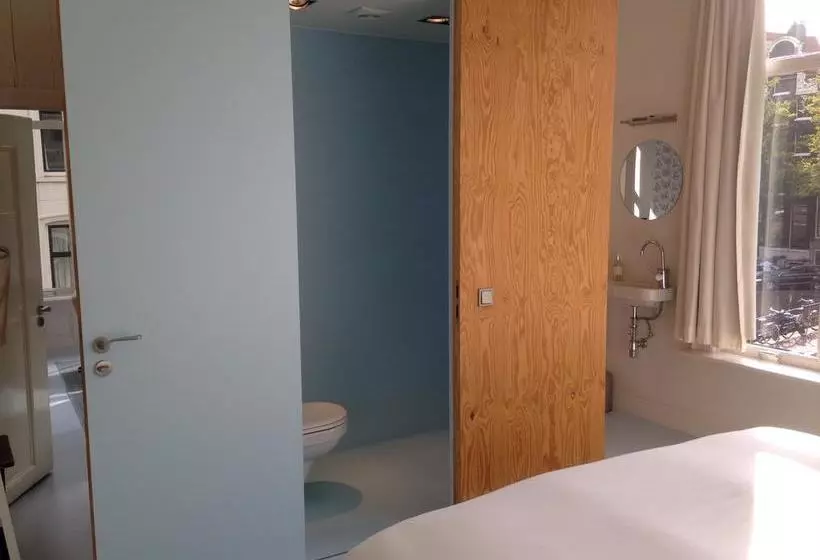 تختخواب و صبحانه Miauw Suites, Canal View City Centre