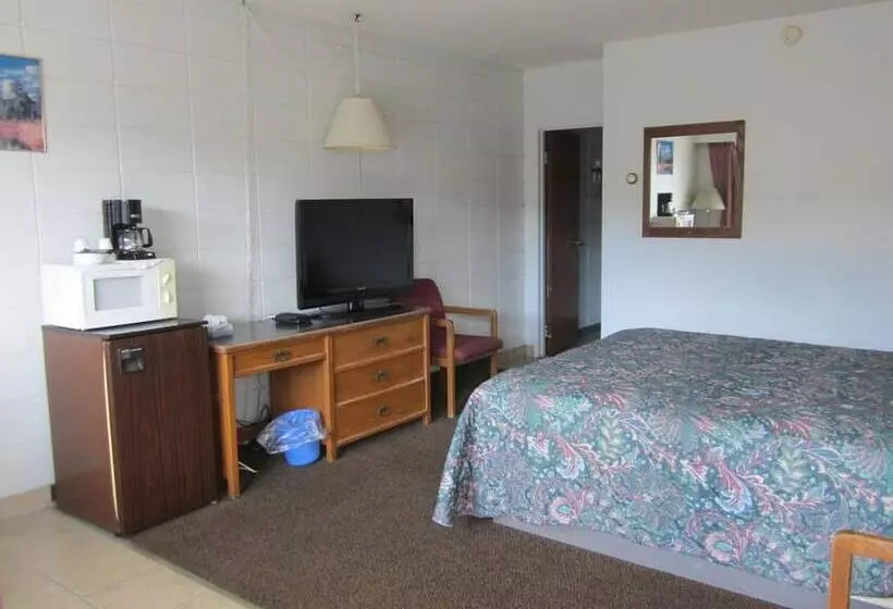 Camelot Court Motel