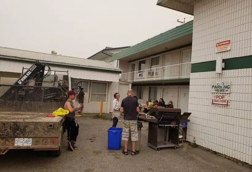 Caravan Motel