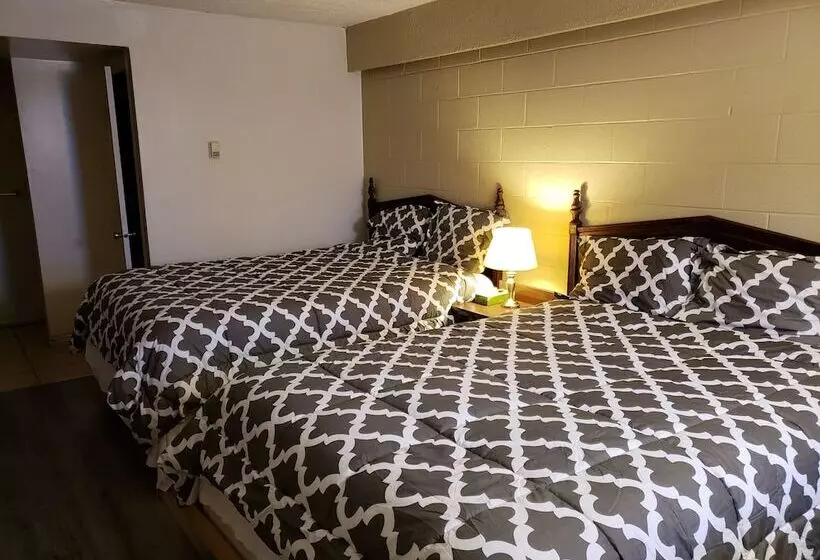 Caravan Motel