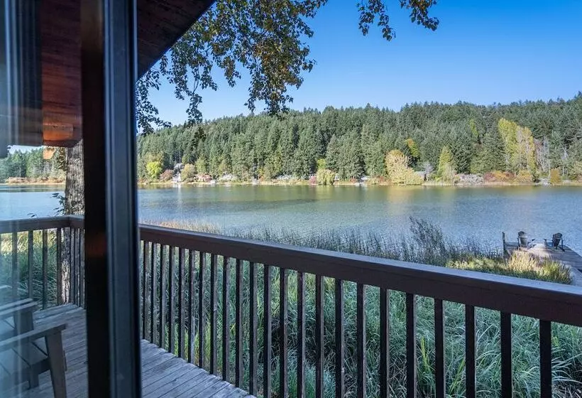 Cusheon Lake Resort