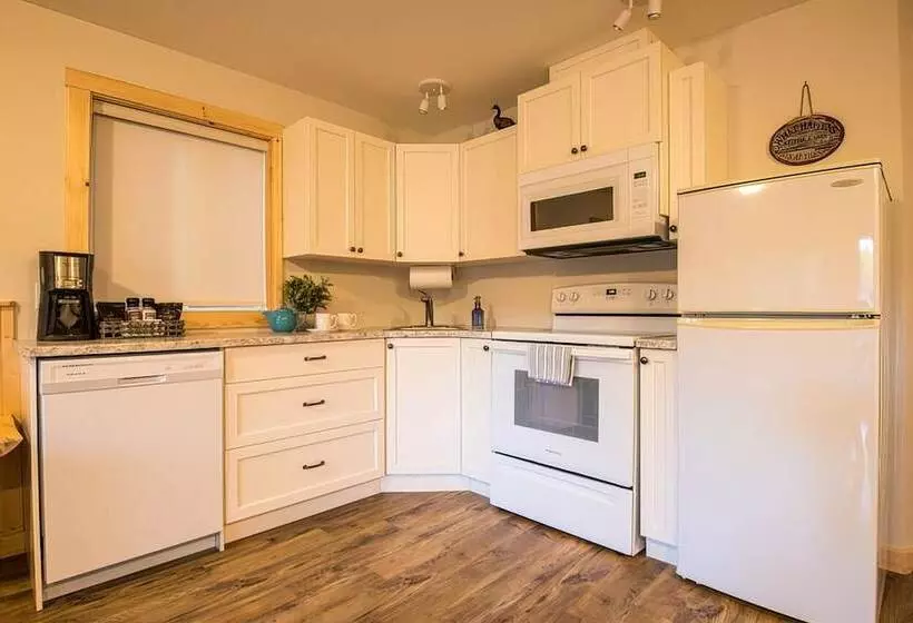 Hotelli Cabins West