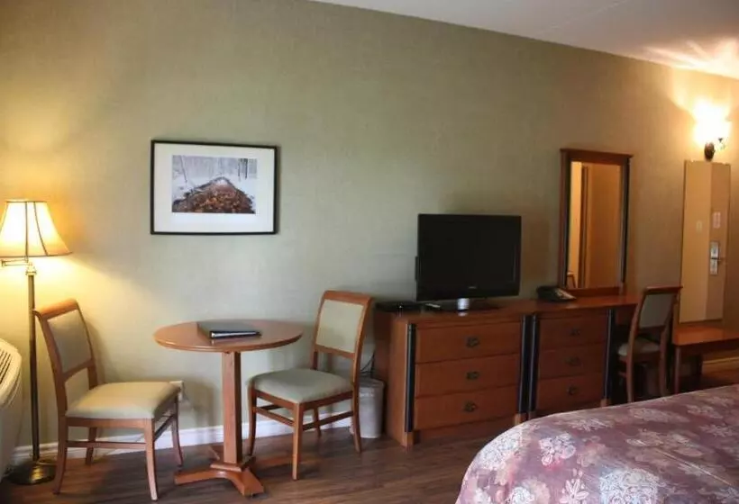Cedar Meadows Resort & Spa, Ascend Hotel Collection