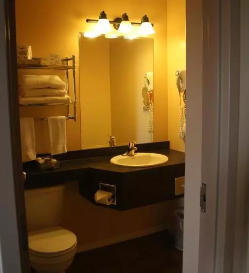 Cedar Meadows Resort & Spa, Ascend Hotel Collection