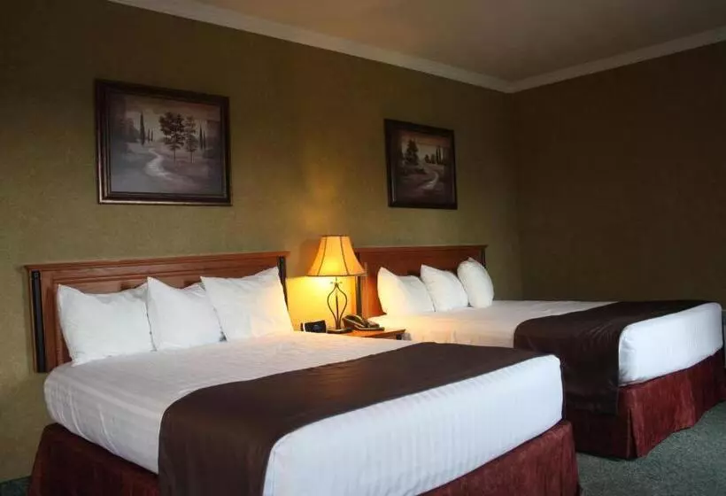 Cedar Meadows Resort & Spa, Ascend Hotel Collection