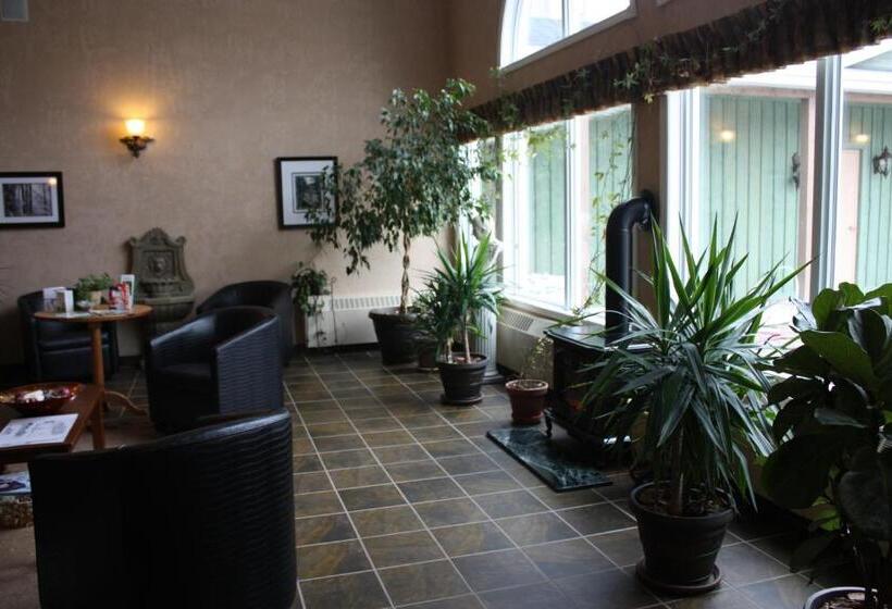 Cedar Meadows Resort & Spa, Ascend Hotel Collection