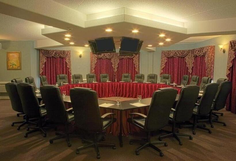 Cedar Meadows Resort & Spa, Ascend Hotel Collection