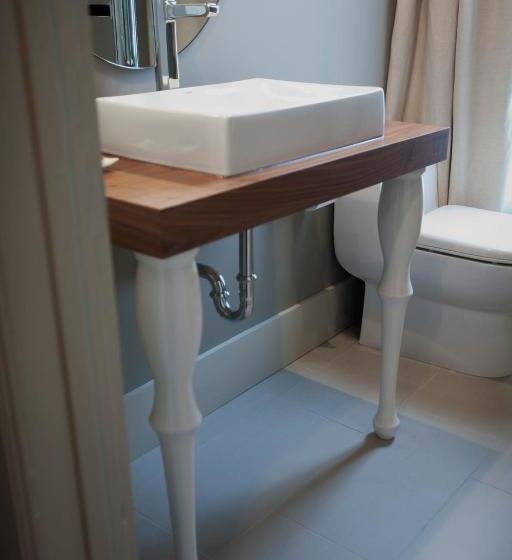 فندق Le Pleasant Hôtel & Café