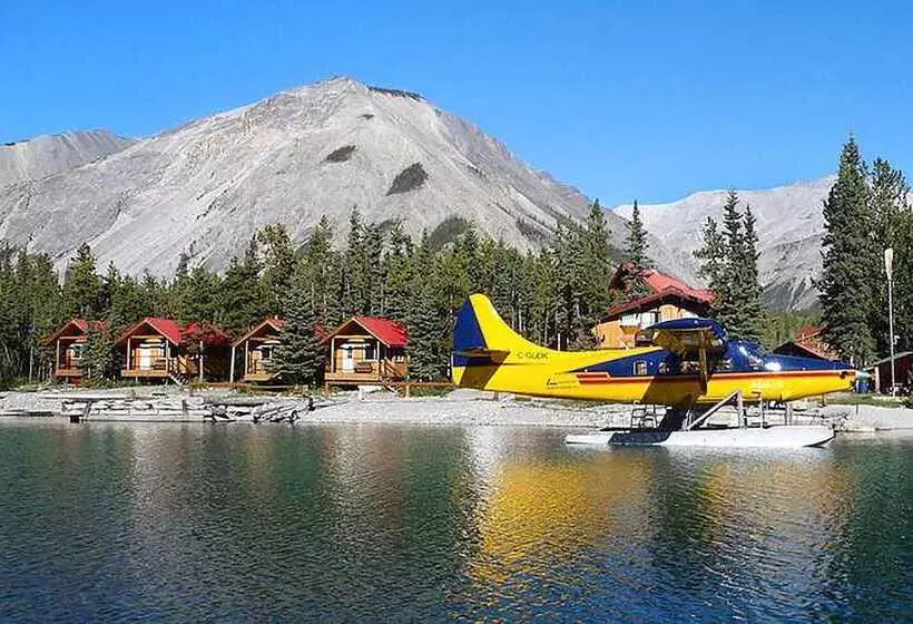 ホテル Northern Rockies Lodge