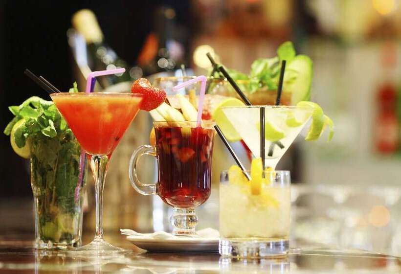 מוטל Northwood Plaza