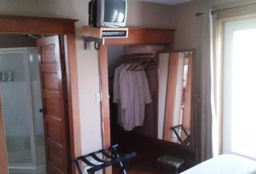 Phoenix House B&b