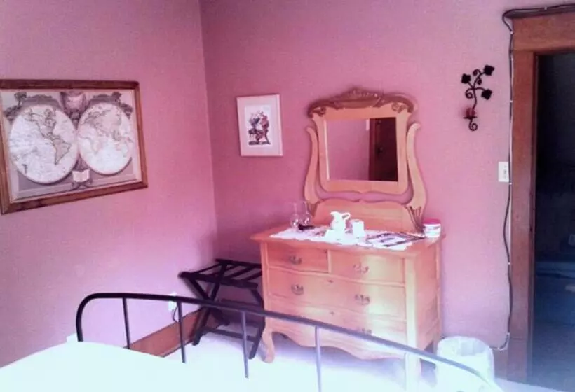 Phoenix House B&b