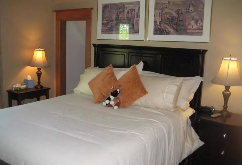 Phoenix House B&b