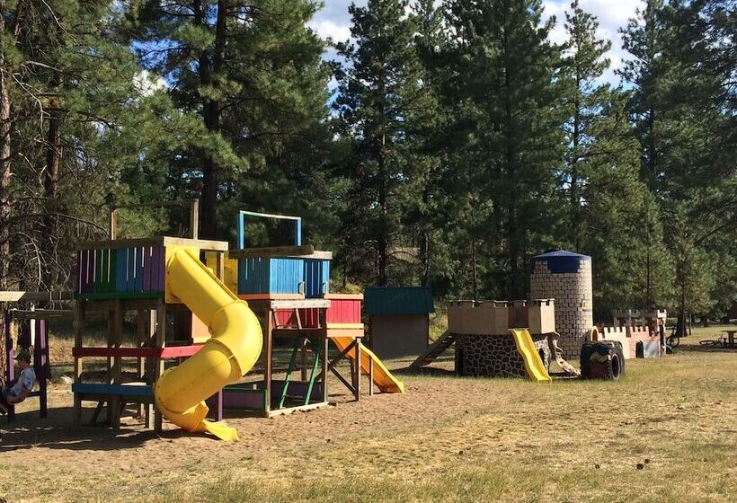 Rainbow Lake Castle Resort