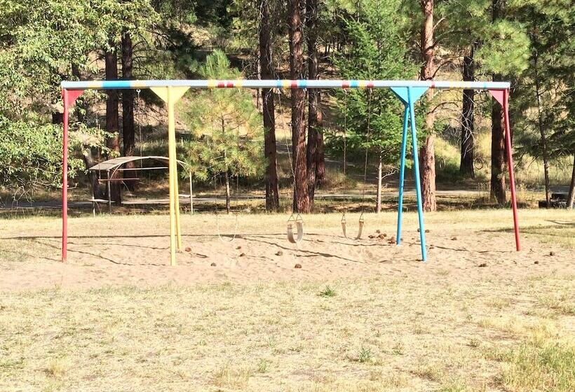 Rainbow Lake Castle Resort