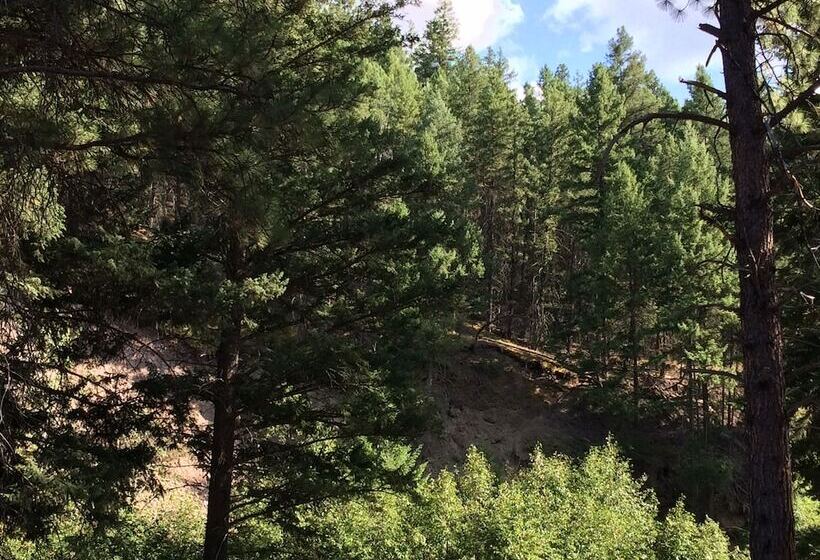 Rainbow Lake Castle Resort