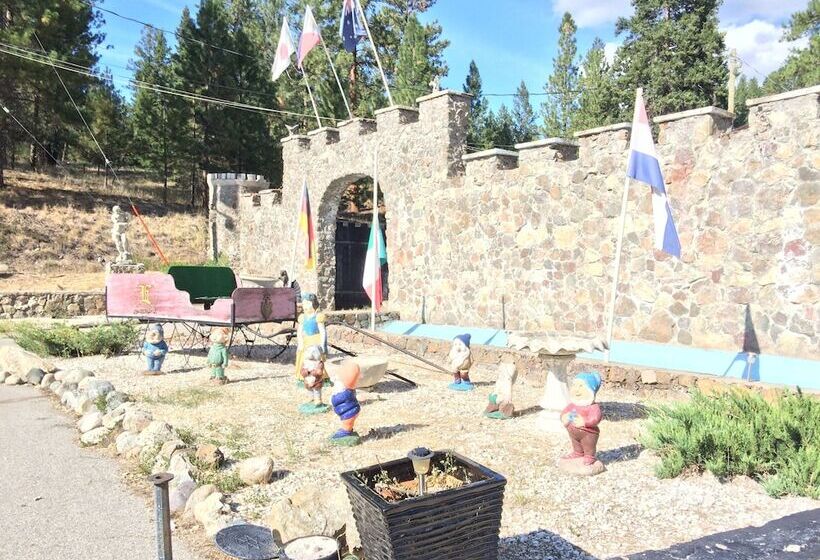 Rainbow Lake Castle Resort