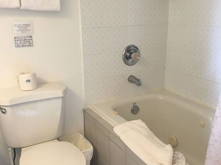 Rainbow Lake Castle Resort