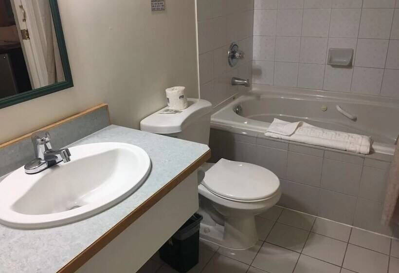 Rainbow Lake Castle Resort