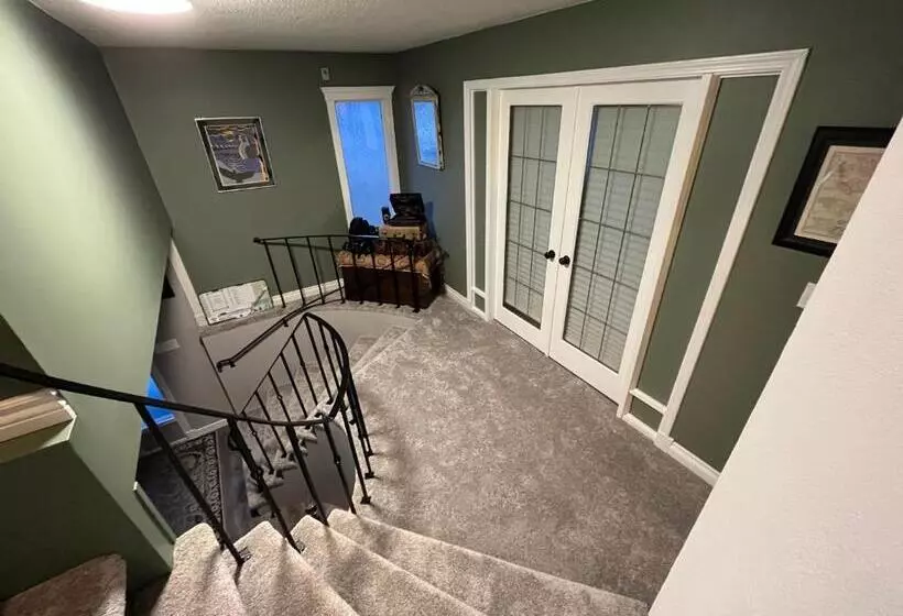 Sunny Shuswap B&b
