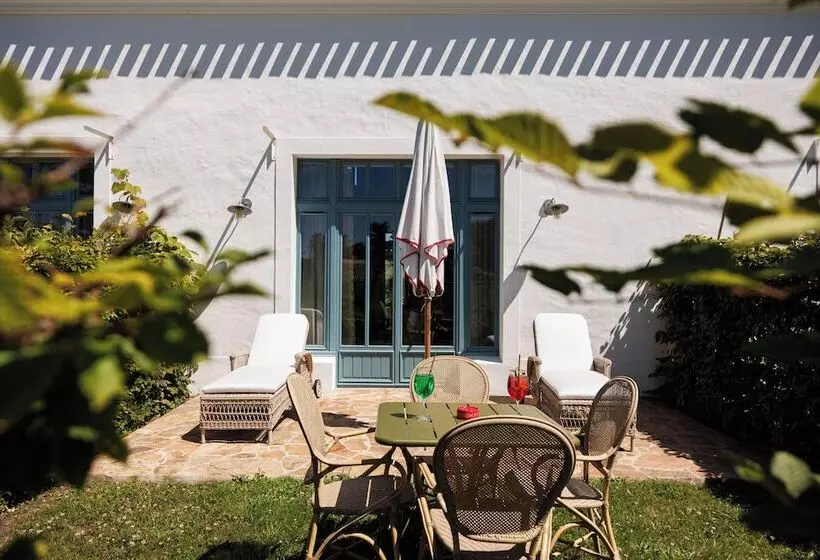 ホテル La Mission Hôtel & Spa   L île D Yeu