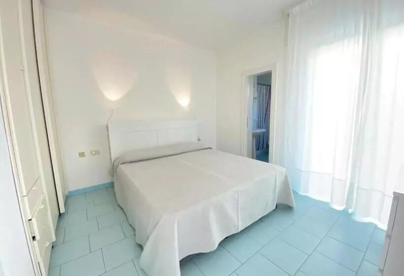 Hotelli Lorenza B&b E Mini Suite