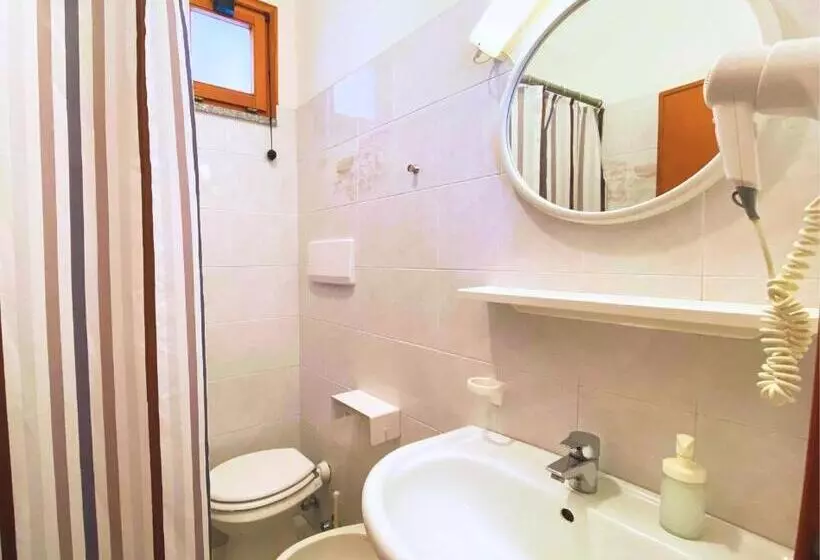 Hotelli Lorenza B&b E Mini Suite