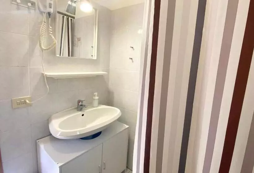 Hotelli Lorenza B&b E Mini Suite