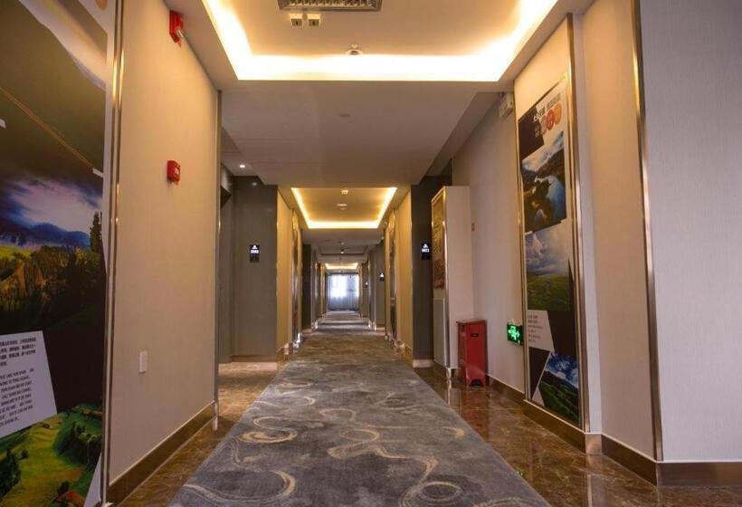 Starway Hotel Changji Qitai Bus Station