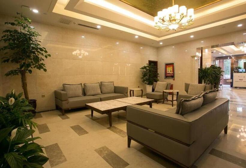 Starway Hotel Changji Qitai Bus Station