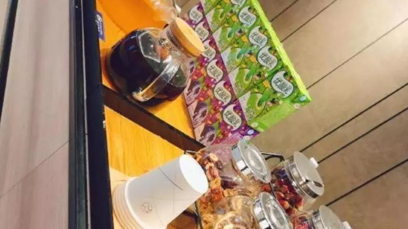 Starway Hotel Jinzhong Yunhua West Street