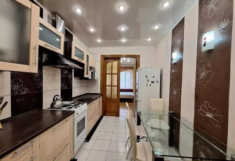 сапсан. двокімнатні квартири. мережа Alex Apartments. документи для відряджень