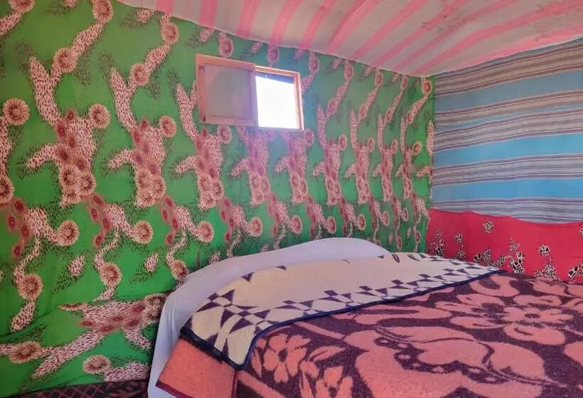 Retkeilymaja Mirdane Camp