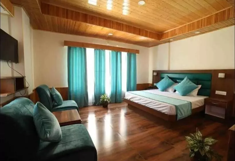 هتل The King Hill Resort