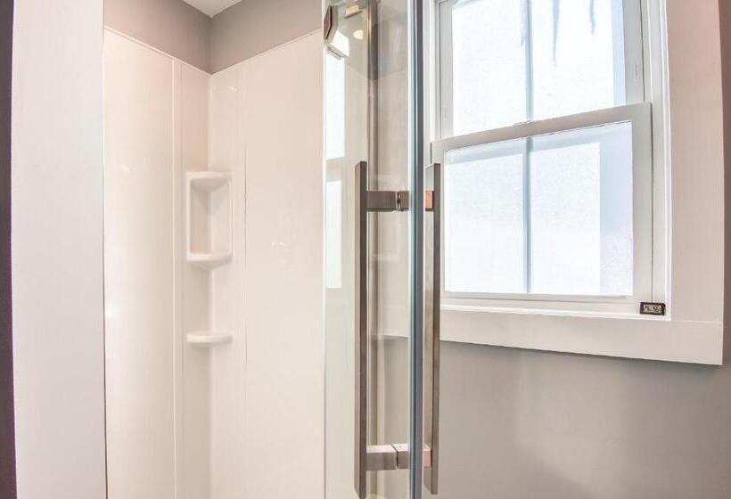 Пансион 1st Floor Adventure Property