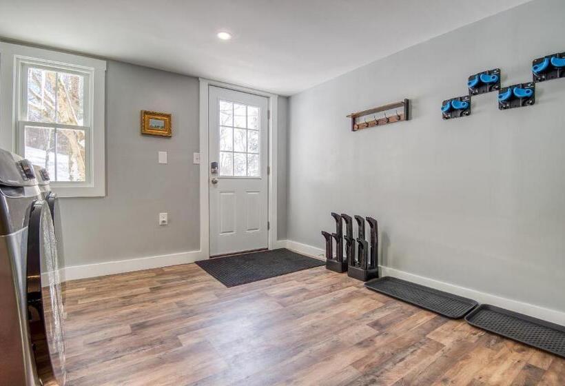 Пансион 1st Floor Adventure Property