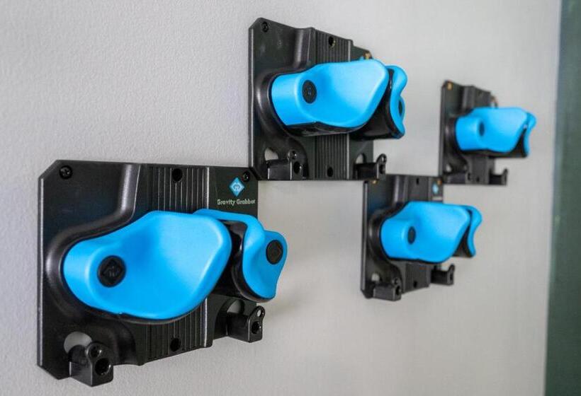 Пансион 1st Floor Adventure Property