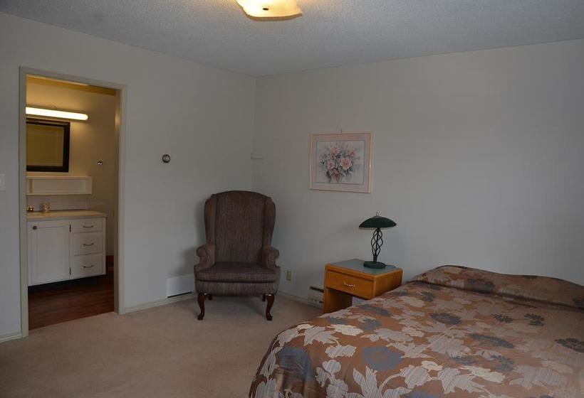 هاستل North Coast Trail Backpackers Ltd