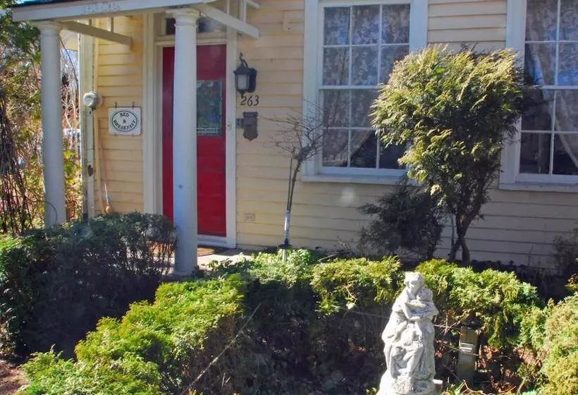 Apple Tree Historic B&b