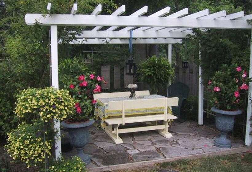 Apple Tree Historic B&b