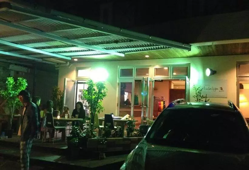 ベッドアンドブレックファースト Lulaliya