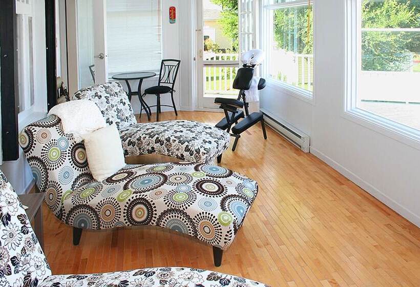 בית מלון כפרי Le Gaspesiana