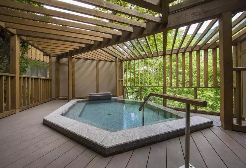 Ryokan Shirakawa Yunokura