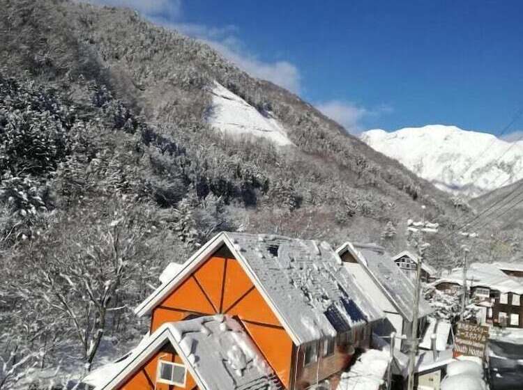 Tanigawadake Raspberry Youth Hostel