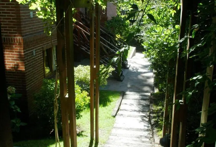 ホテル Refugio Del Bosque
