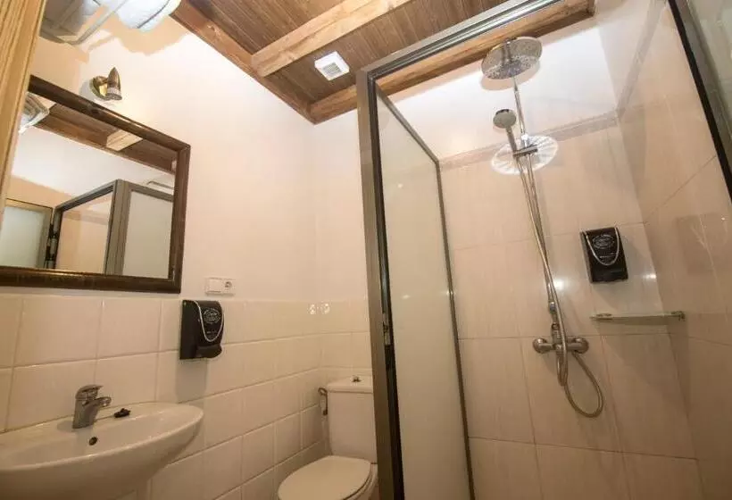 Retkeilymaja A Reboleira   Casa Nuñez
